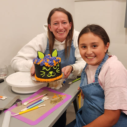 Mother's Day Cake-Decorating Workshop