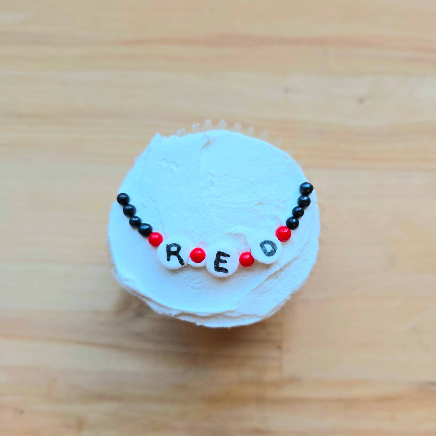 Friendship Bracelet Cupcake Kit (Shipped)