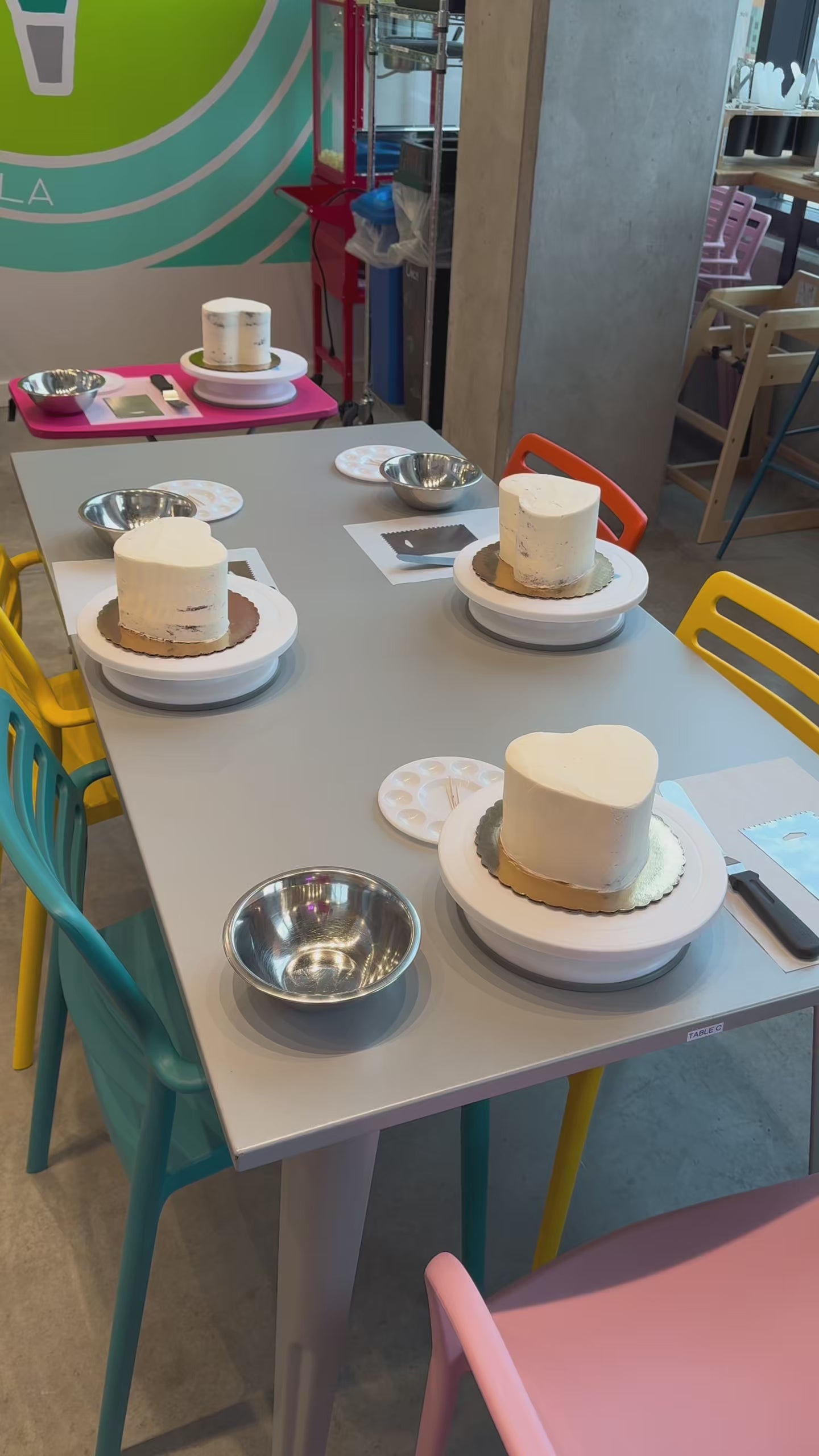 Heart-decorating class at Cake Hoopla.